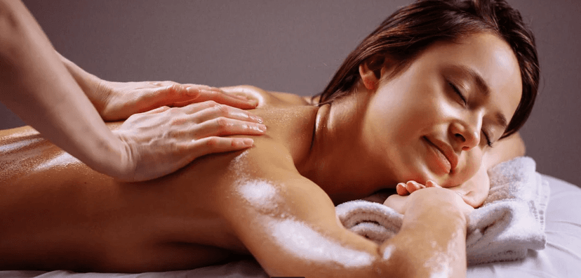 Masážní rituál se zábalem a výživnou maskou