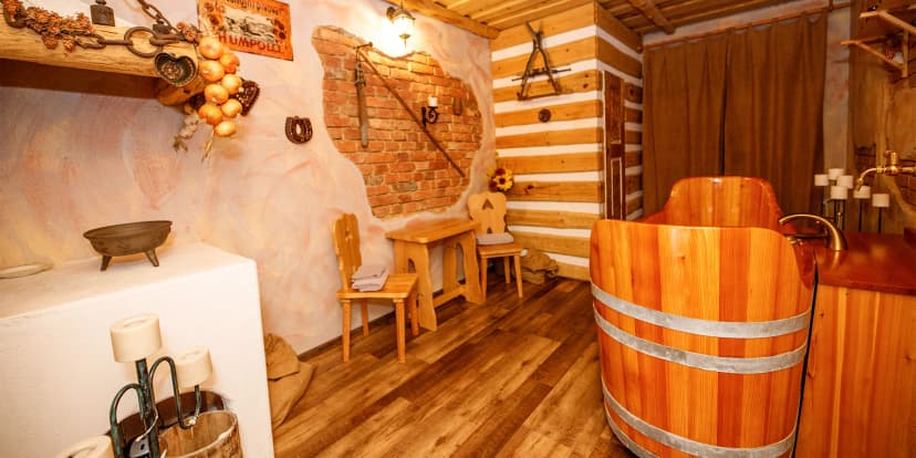 Pivní relax pro dva: společná pivní koupel s neomezeným Bernardem