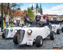 Jízda v mini autech Hot Rod po Praze | Adrop