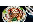 Set se 30 nebo 44 ks sushi i se salátem | Slevomat