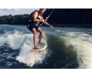 Wakesurfing za člunem | Adrop