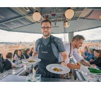 Dinner in the Sky EXCLUSIVE | Firmanazazitky.cz