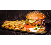 2× Beef burger Deluxe a hranolky | Slevomat