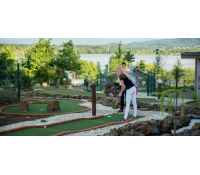 1 hodina adventure golfu pro 1 dospělého a 1 dítě | Slevomat